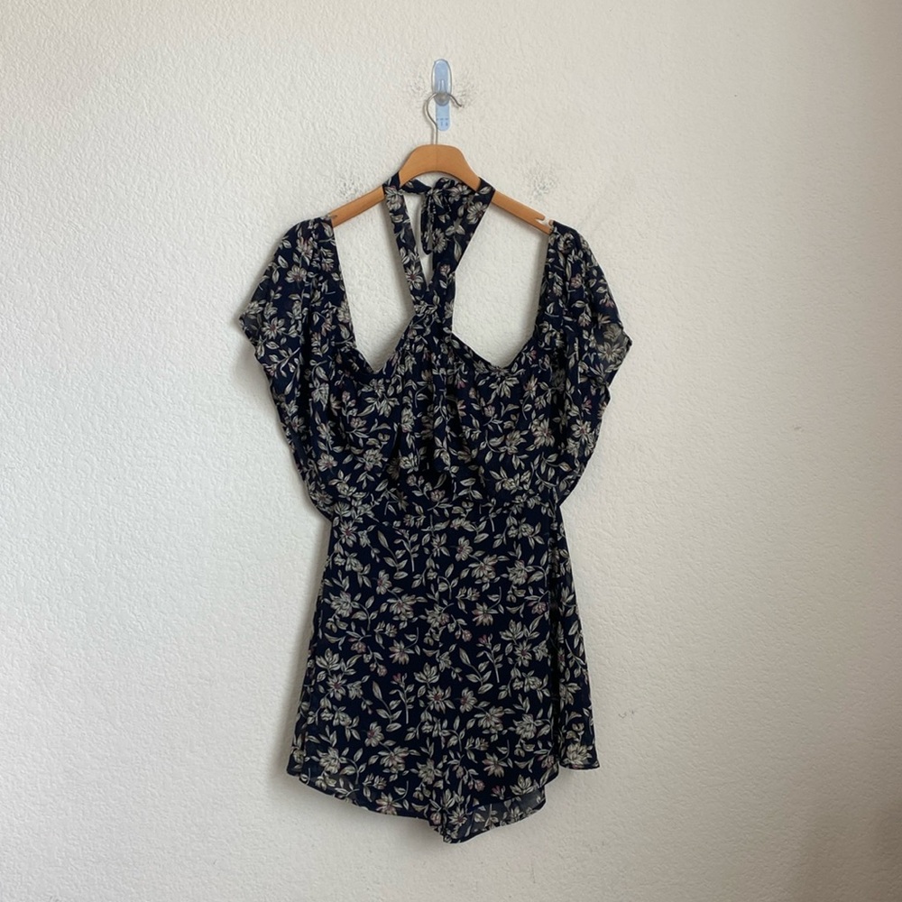 J. O. A Floral Print Off The Shoulder Romper Size s